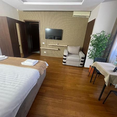 Therme Airport Resort Corbeanca エクステリア 写真