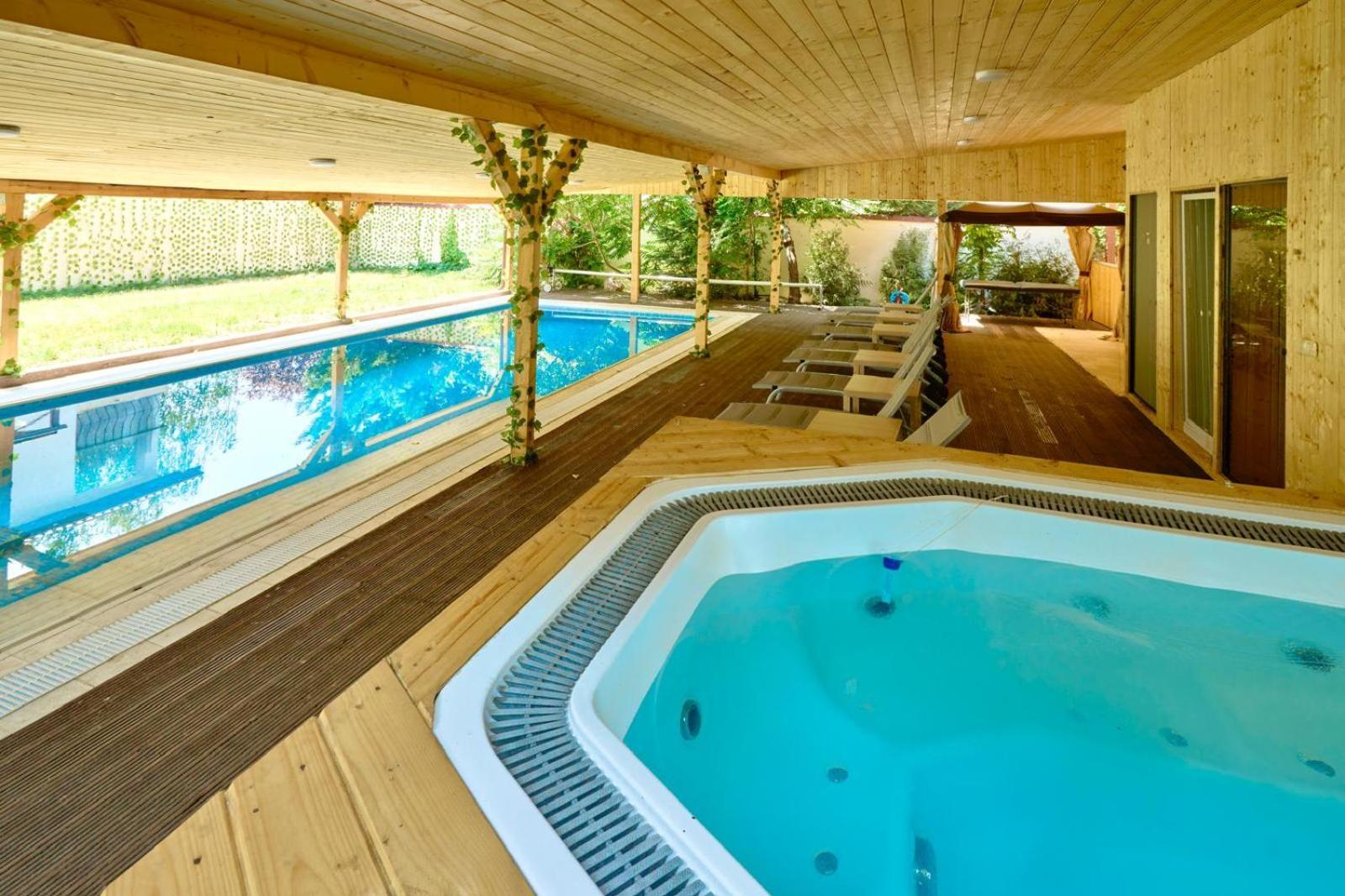 Therme Airport Resort Corbeanca エクステリア 写真